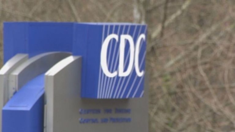 Американский Центр по Контролю Заболеваний приказал приостановить въезд в США через канадские и мексиканские границы или порты въезда
